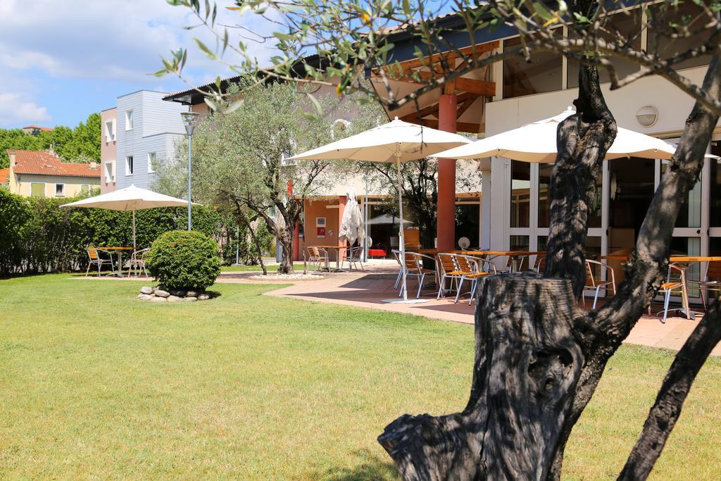 Ibis Aubenas Hotel Exterior foto