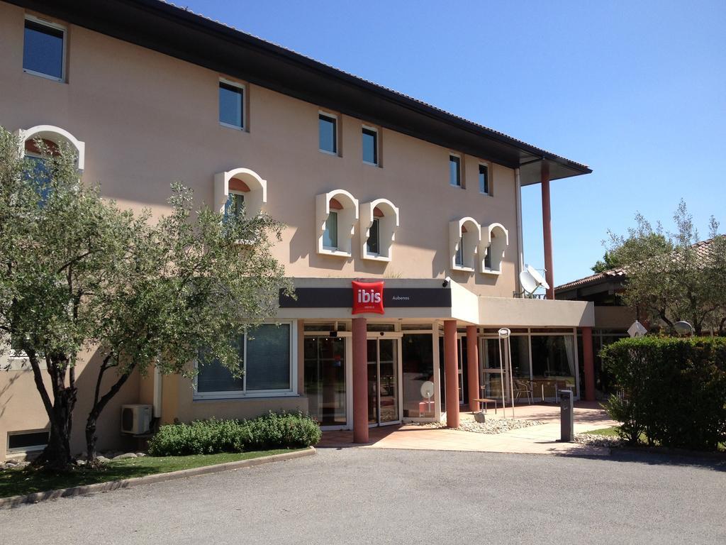 Ibis Aubenas Hotel Exterior foto
